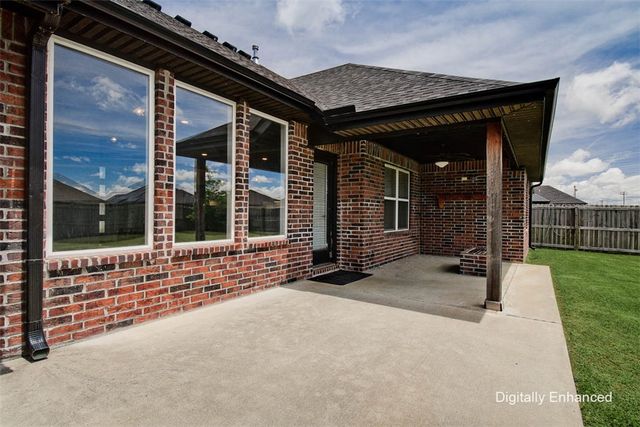 1820 Sunrise Circle, Centerton, AR 72719