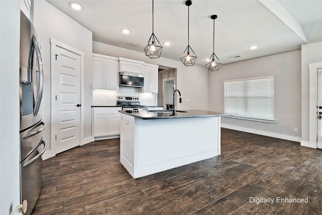 1820 Sunrise Circle, Centerton, AR 72719