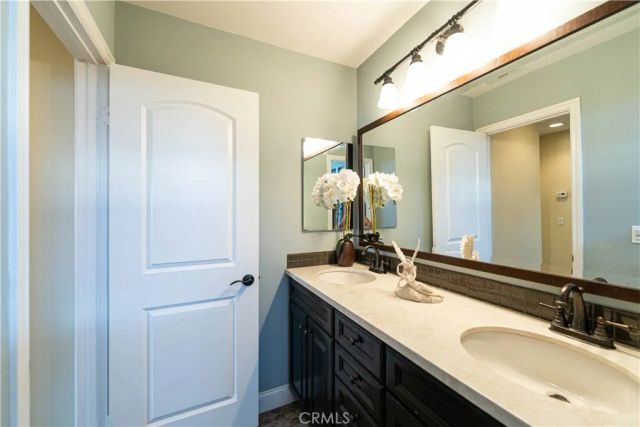 13985 Riverglen, Eastvale, CA 92880