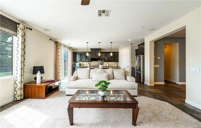 13985 Riverglen, Eastvale, CA 92880