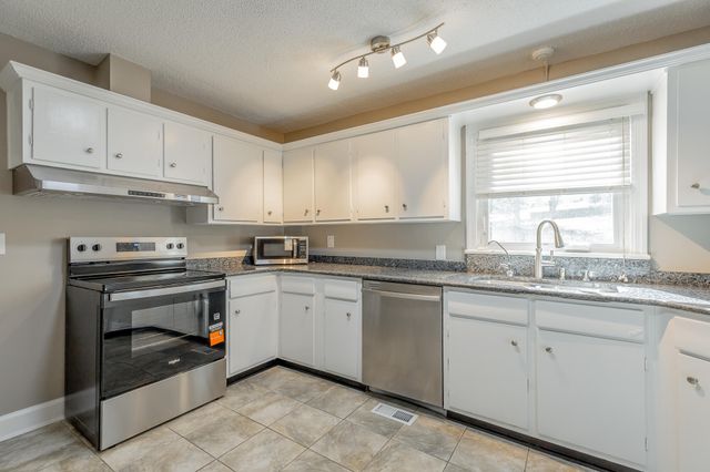 2801 Haywood Avenue, Chattanooga, TN 37415