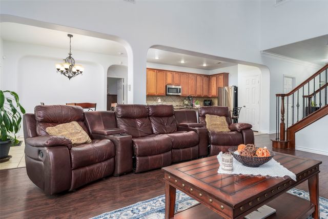 4924 Marsh Harrier Avenue, Grand Prairie, TX 75052