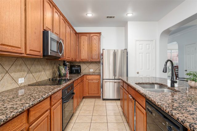 4924 Marsh Harrier Avenue, Grand Prairie, TX 75052