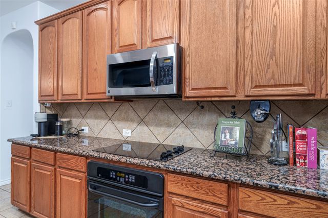 4924 Marsh Harrier Avenue, Grand Prairie, TX 75052