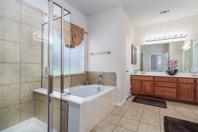 4924 Marsh Harrier Avenue, Grand Prairie, TX 75052