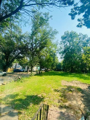 1927 22nd Street, Des Moines, IA 50310