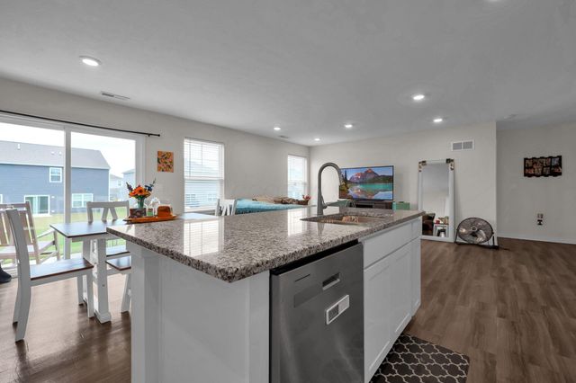 3057 Lamptonridge Drive, Columbus, OH 43232