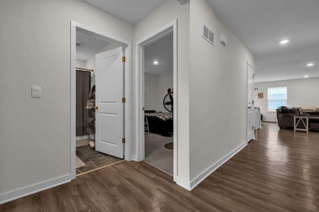 3057 Lamptonridge Drive, Columbus, OH 43232