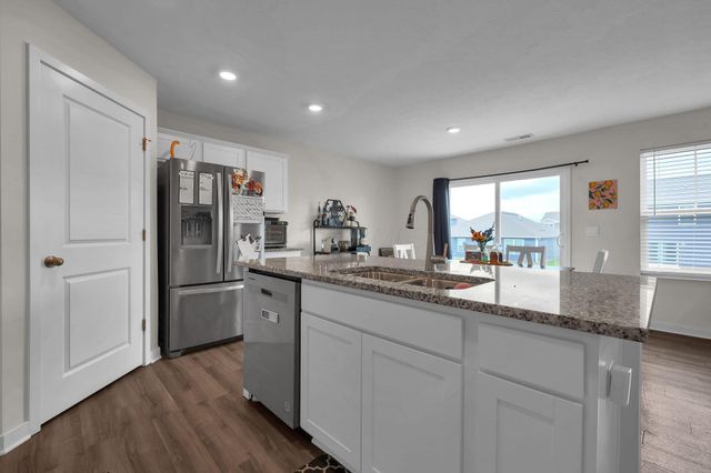 3057 Lamptonridge Drive, Columbus, OH 43232