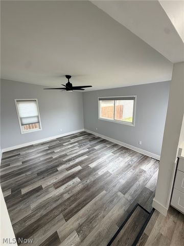 4717 Summer Lane, Brooklyn, OH 44144