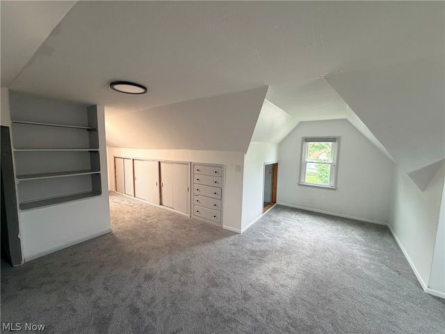 4717 Summer Lane, Brooklyn, OH 44144