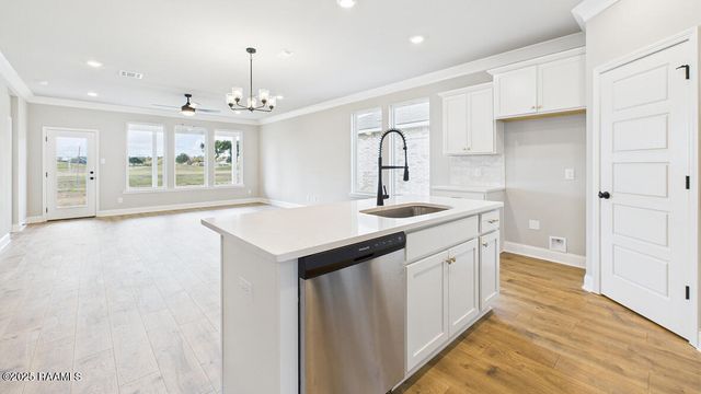 123 Belle Lake Drive, Lafayette, LA 70506