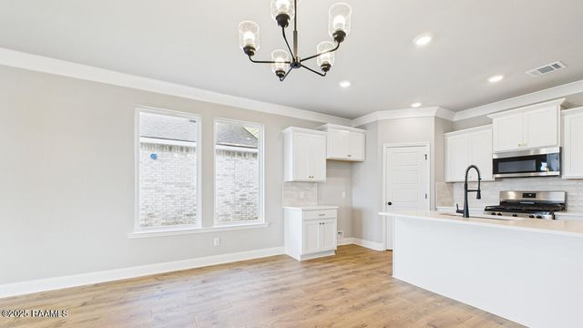 123 Belle Lake Drive, Lafayette, LA 70506