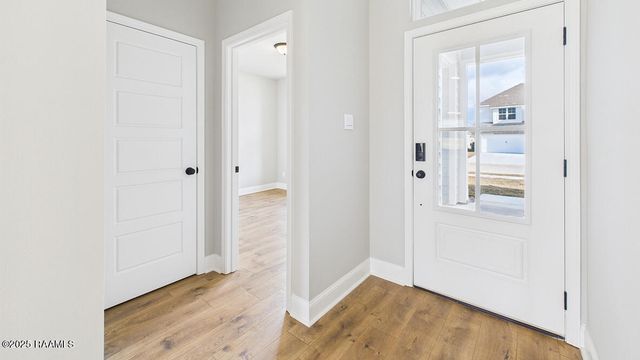 123 Belle Lake Drive, Lafayette, LA 70506