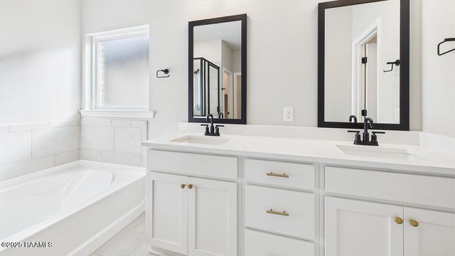 123 Belle Lake Drive, Lafayette, LA 70506