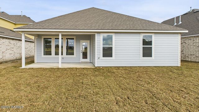 123 Belle Lake Drive, Lafayette, LA 70506