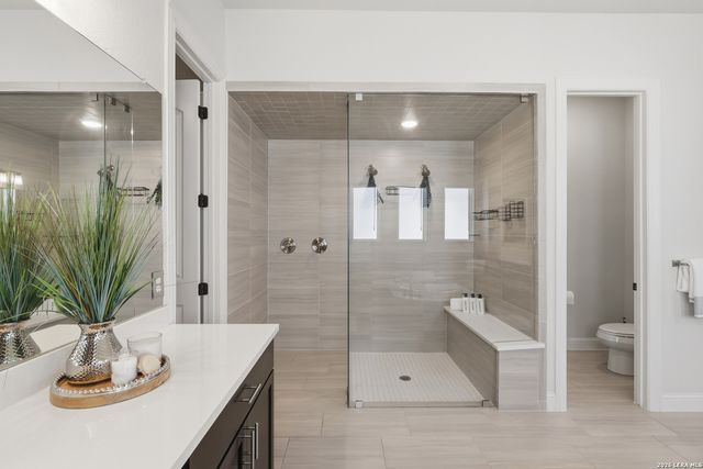 111 HUNTWICK DR, Boerne, TX 78006