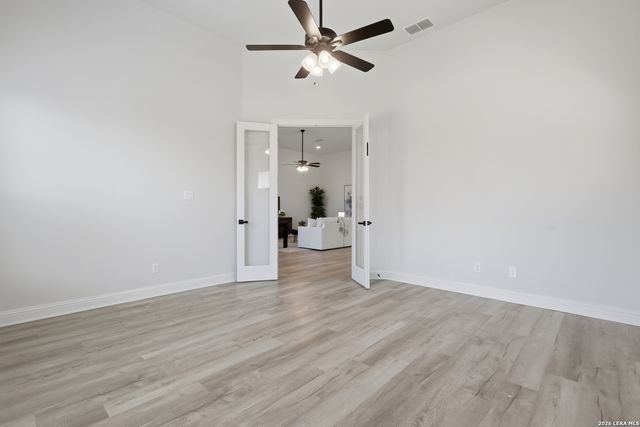 111 HUNTWICK DR, Boerne, TX 78006