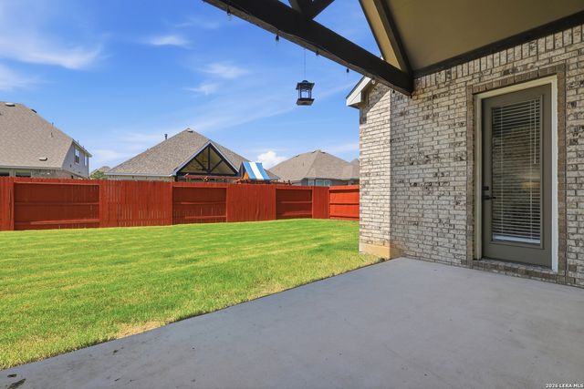 111 HUNTWICK DR, Boerne, TX 78006