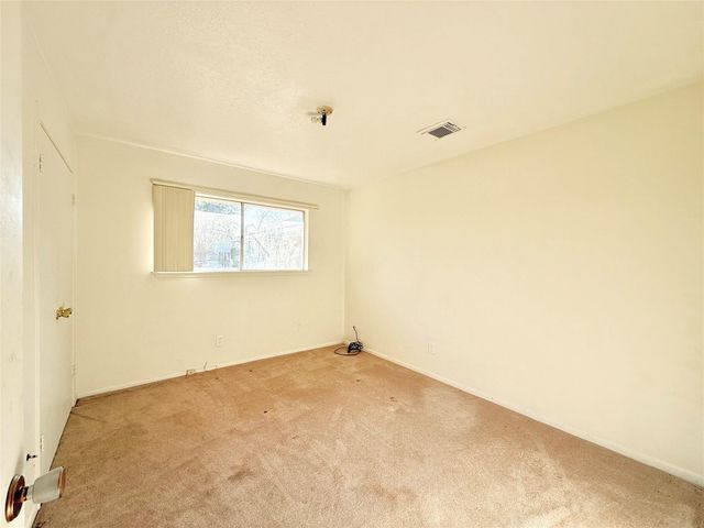 1415 Avenue C, Danbury, TX 77534