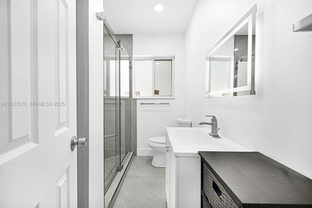 876 NE 81st St, Miami, FL 33138