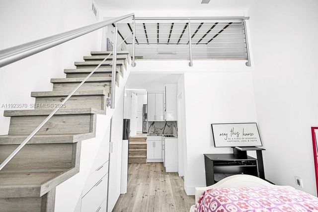 876 NE 81st St, Miami, FL 33138