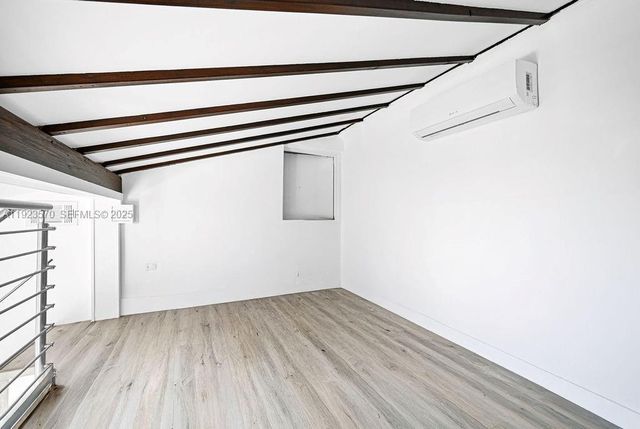 876 NE 81st St, Miami, FL 33138