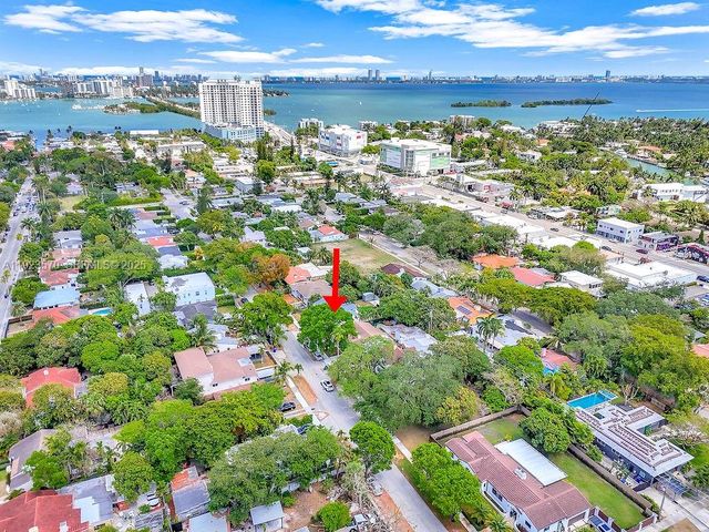 876 NE 81st St, Miami, FL 33138