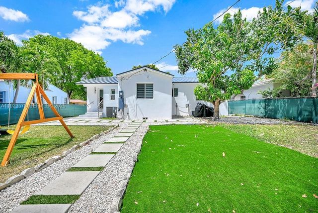 876 NE 81st St, Miami, FL 33138