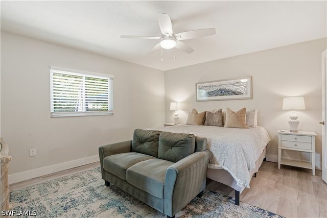 742 99th AVE N, Naples, FL 34108