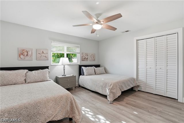 742 99th AVE N, Naples, FL 34108