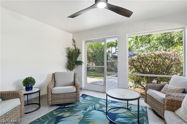 742 99th AVE N, Naples, FL 34108
