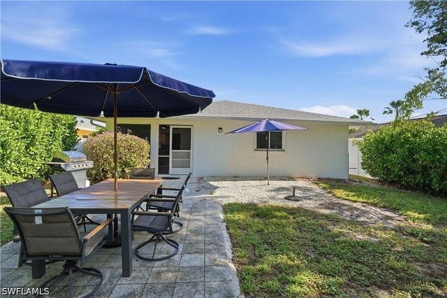 742 99th AVE N, Naples, FL 34108