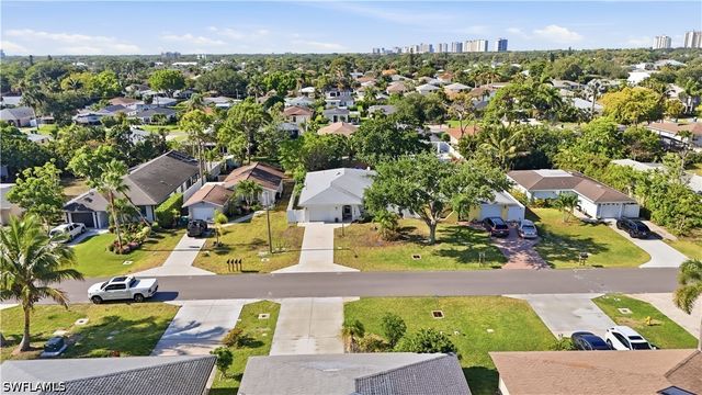 742 99th AVE N, Naples, FL 34108