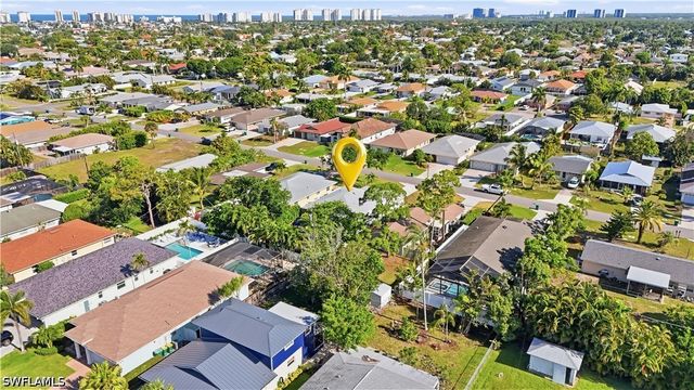 742 99th AVE N, Naples, FL 34108