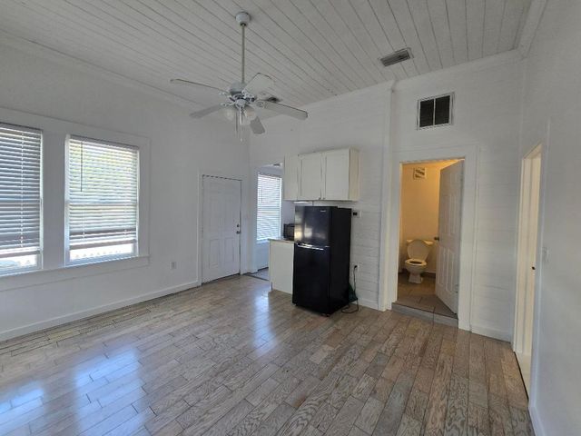 301 S 7th S Street C, Fort Pierce, FL 34950