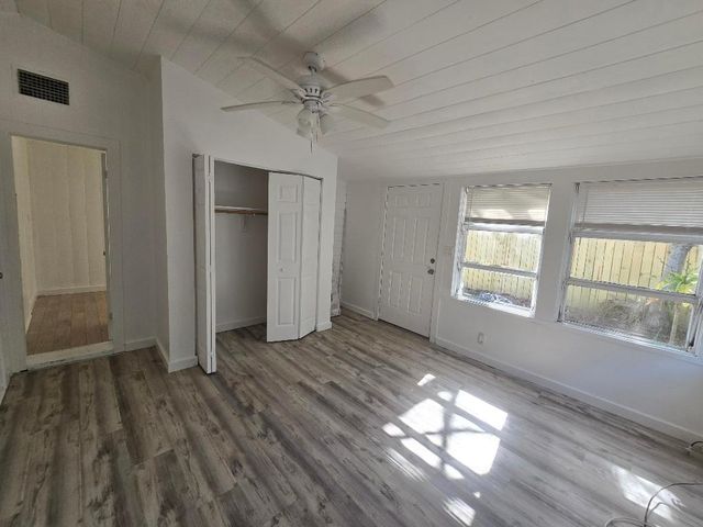 301 S 7th S Street C, Fort Pierce, FL 34950