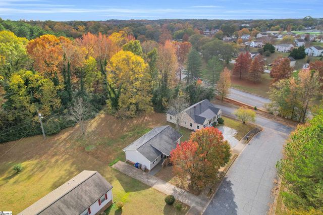 102 Pyle Court, Spartanburg, SC 29306