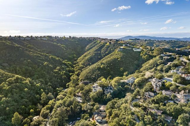 354 Devonshire Boulevard, San Carlos, CA 94070