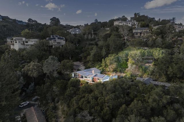 354 Devonshire Boulevard, San Carlos, CA 94070