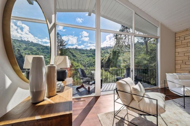 354 Devonshire Boulevard, San Carlos, CA 94070