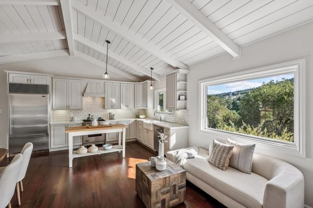 354 Devonshire Boulevard, San Carlos, CA 94070