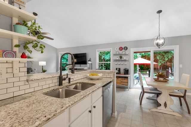4305 Bedford Oaks Court, Wentzville, MO 63385