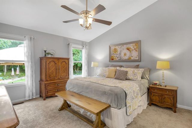 4305 Bedford Oaks Court, Wentzville, MO 63385