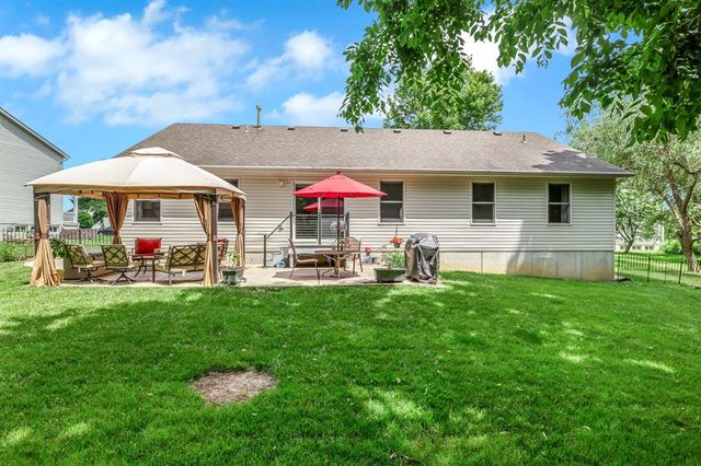 4305 Bedford Oaks Court, Wentzville, MO 63385