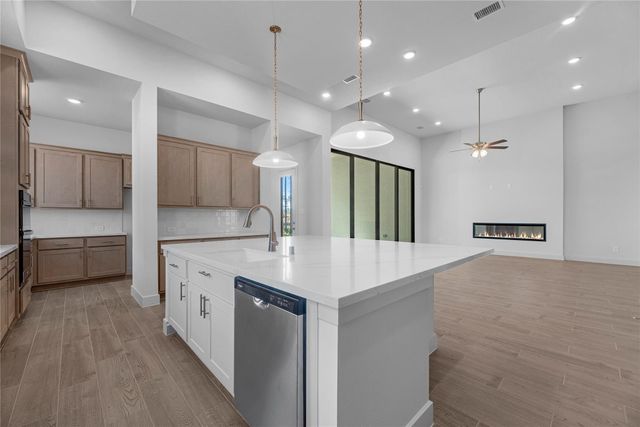 27125 Pioneer Ridge Court, Montgomery, TX 77316