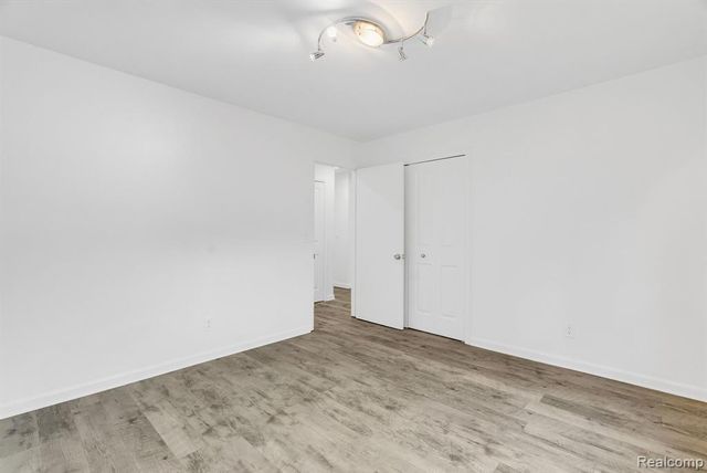 36939 Heatherton Drive, Farmington, MI 48335