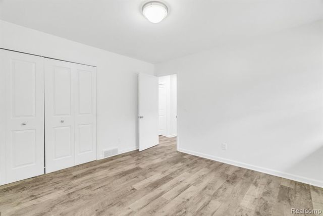 36939 Heatherton Drive, Farmington, MI 48335