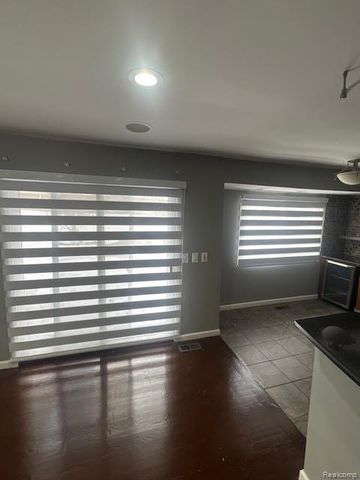 36939 Heatherton Drive, Farmington, MI 48335