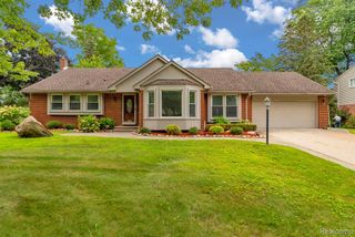36939 Heatherton Drive, Farmington, MI 48335